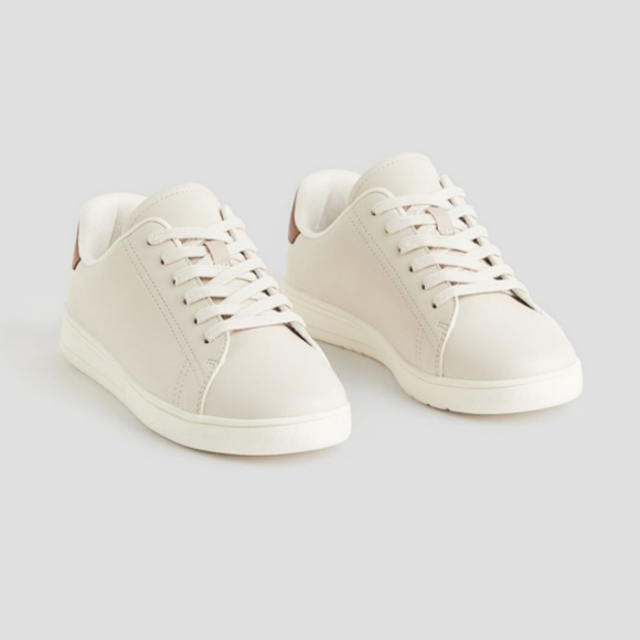 H&M Classic Dress Sneakers - Picture 1 of 7